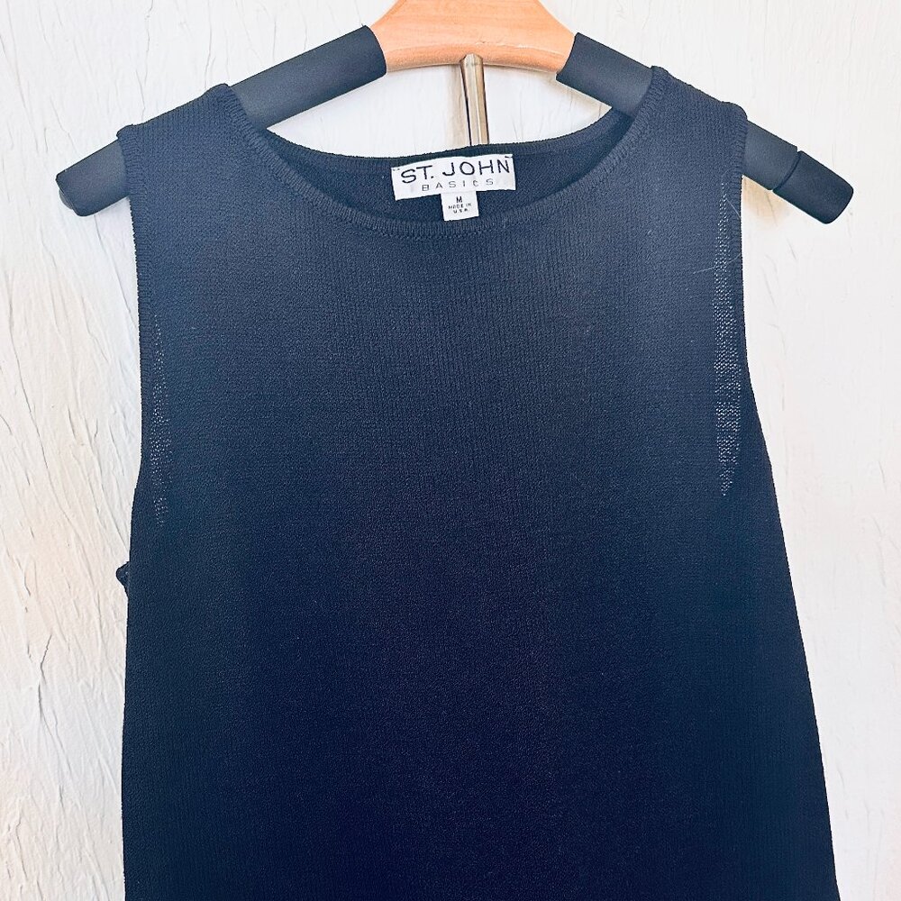 ST. John CLASSIC sleeveless knit top Balck Size M